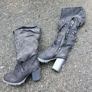 High boots 2-1/2 inch heel